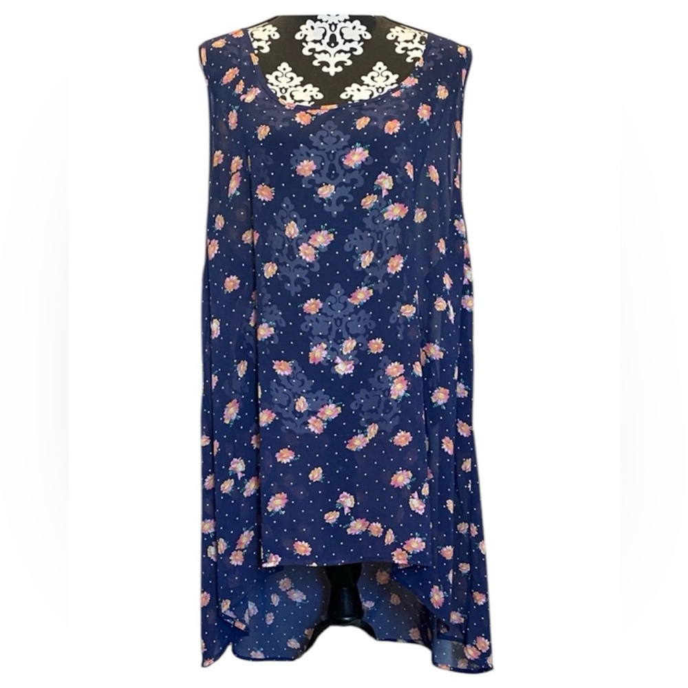 Torrid Sheer chiffon high/low blouse